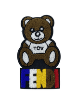 Fendi Yazılı Kahverengi Ayıcık Arma