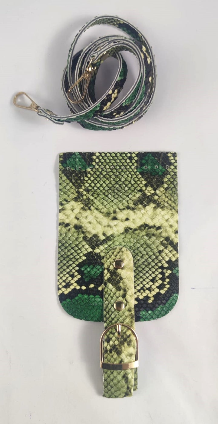 Mıknatıslı- Askılı Çanta Kapağı