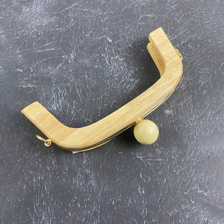 Ahşap Boncuklu Çanta Bursu 20 cm