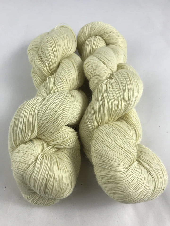 Ultra Fine Super Wash Merino İp 576 Gram UM2