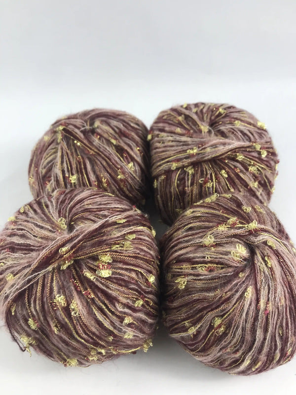 Kelebekli Keçi Moher Yün İpi 310 Gram KLB38