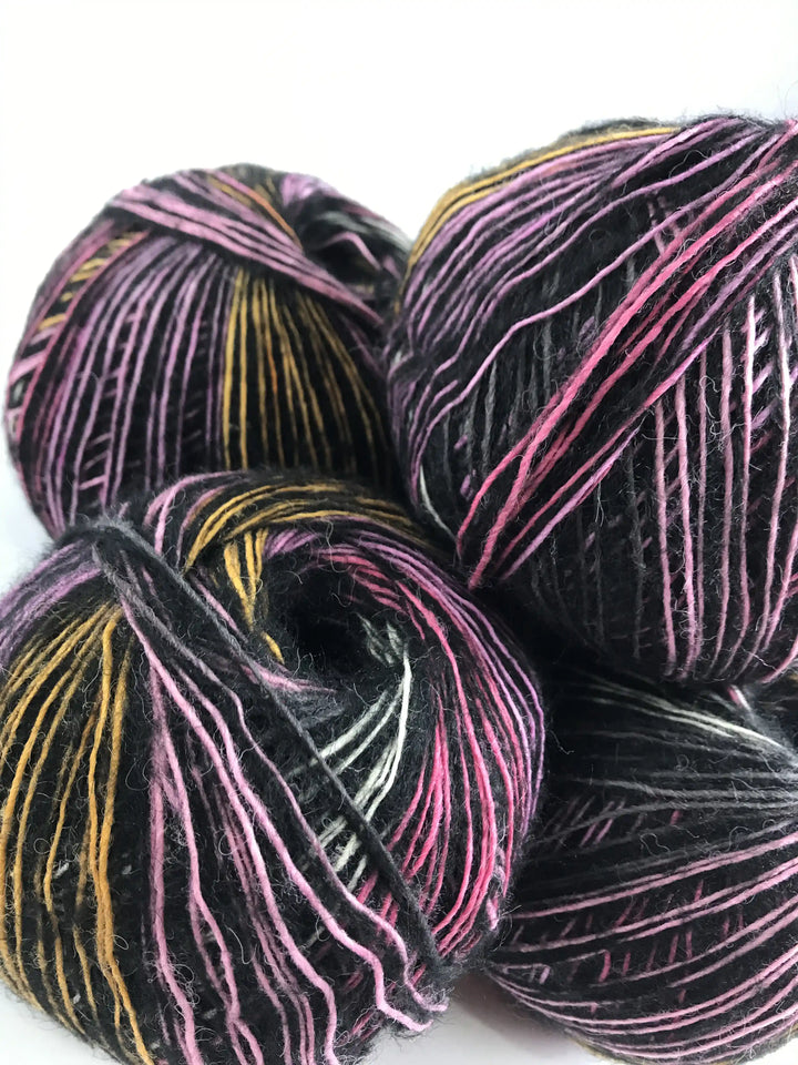 Klavuzlu İnce Moher Yün İp 500-555 Gram KİM171-172