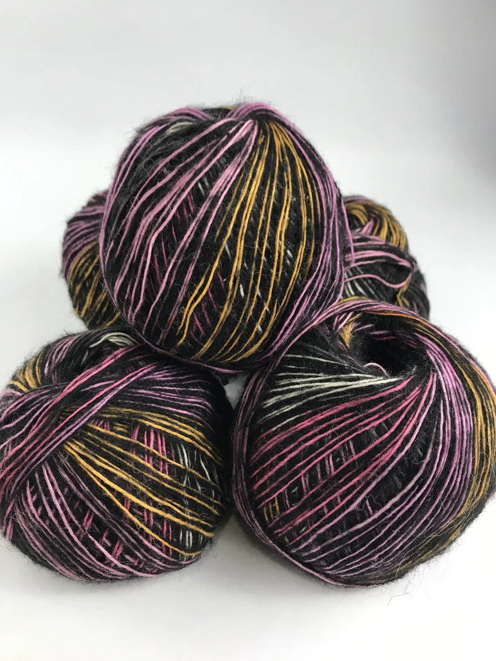 Klavuzlu İnce Moher Yün İp 500-555 Gram KİM171-172