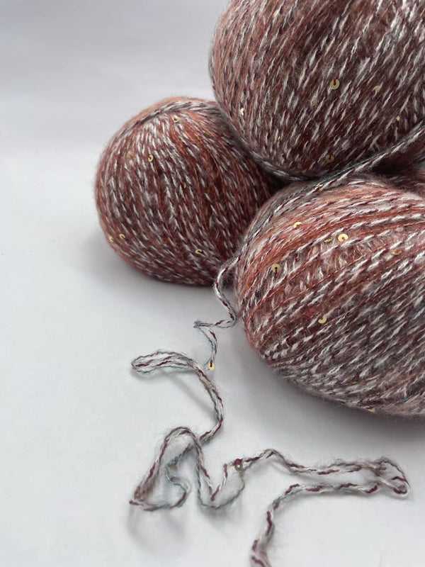 Klavuzlu Pullu Yün İp 508 Gram KP36