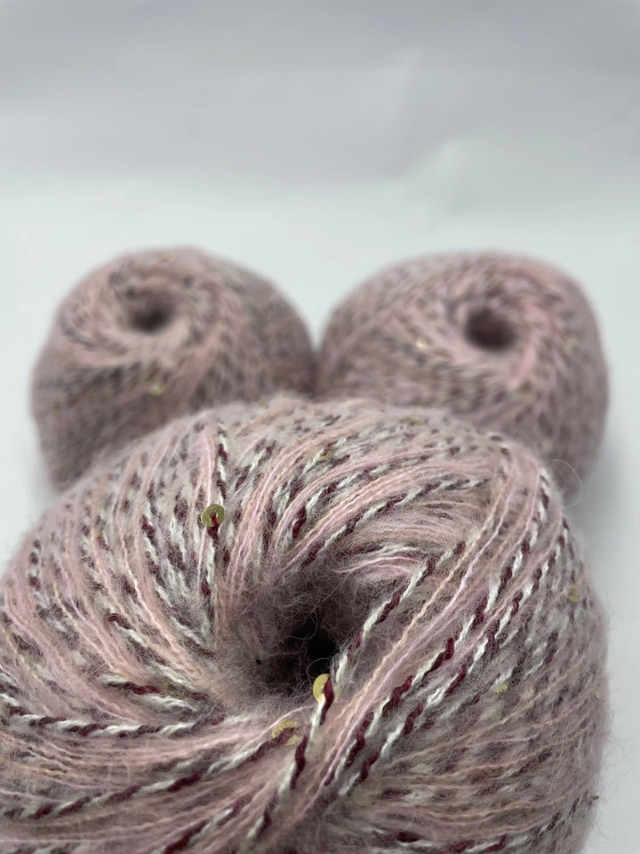 Klavuzlu Pullu Yün İp 514 Gram KP37