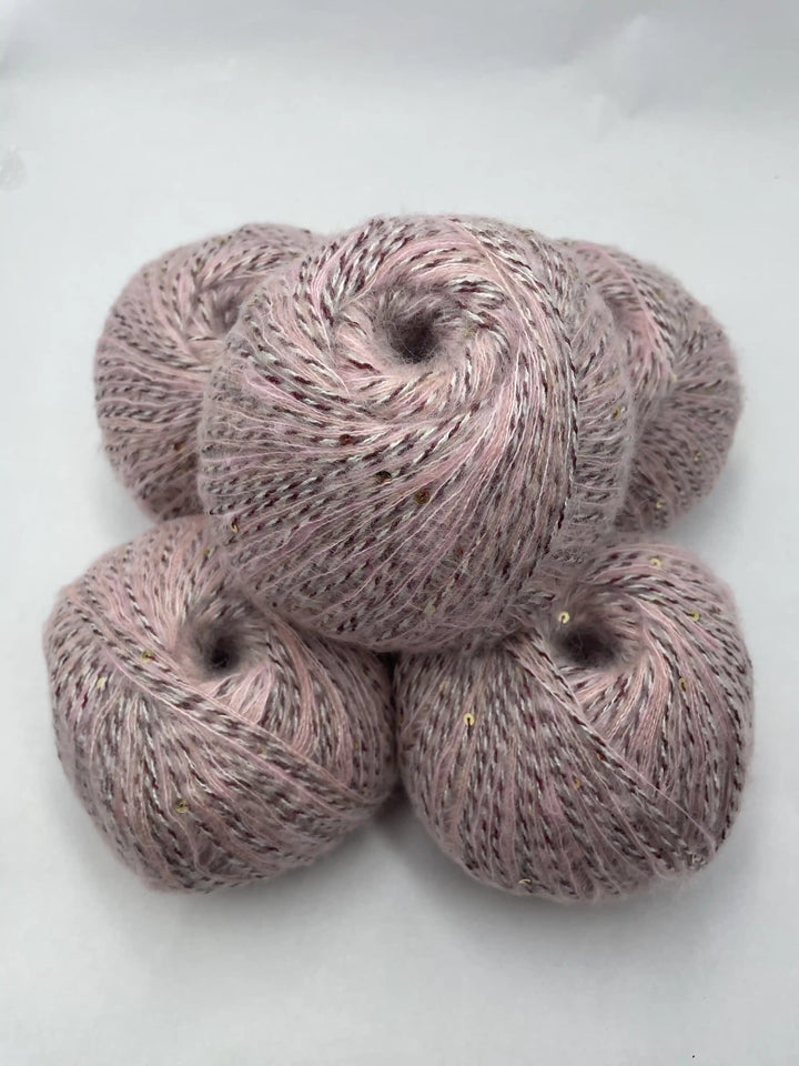 Klavuzlu Pullu Yün İp 632 Gram KP38