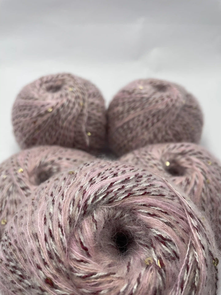 Klavuzlu Pullu Yün İp 632 Gram KP38