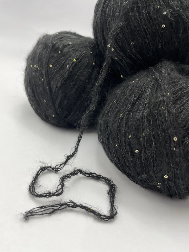 Klavuzlu Pullu Yün İp 390 Gram KP46