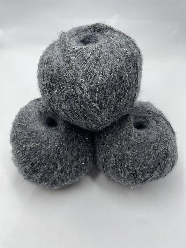 Klavuzlu Pullu Yün İp 398 Gram KP51