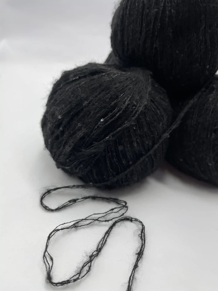 Klavuzlu Pullu Yün İp 532 Gram KP53