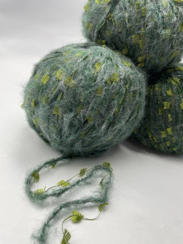 Kelebekli Keçi Moher Yün İpi 612 Gram KLB63