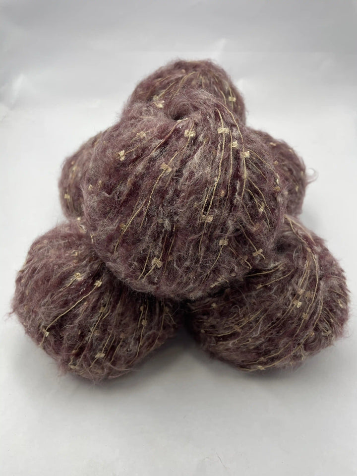 Kelebekli Keçi Moher Yün İpi 666 Gram KLB72