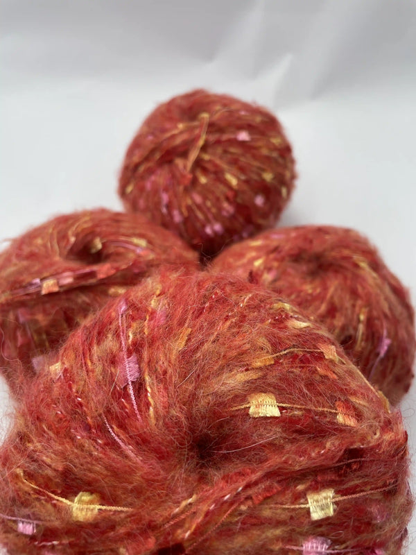 Kelebekli Keçi Moher Yün İpi 512 Gram KLB76