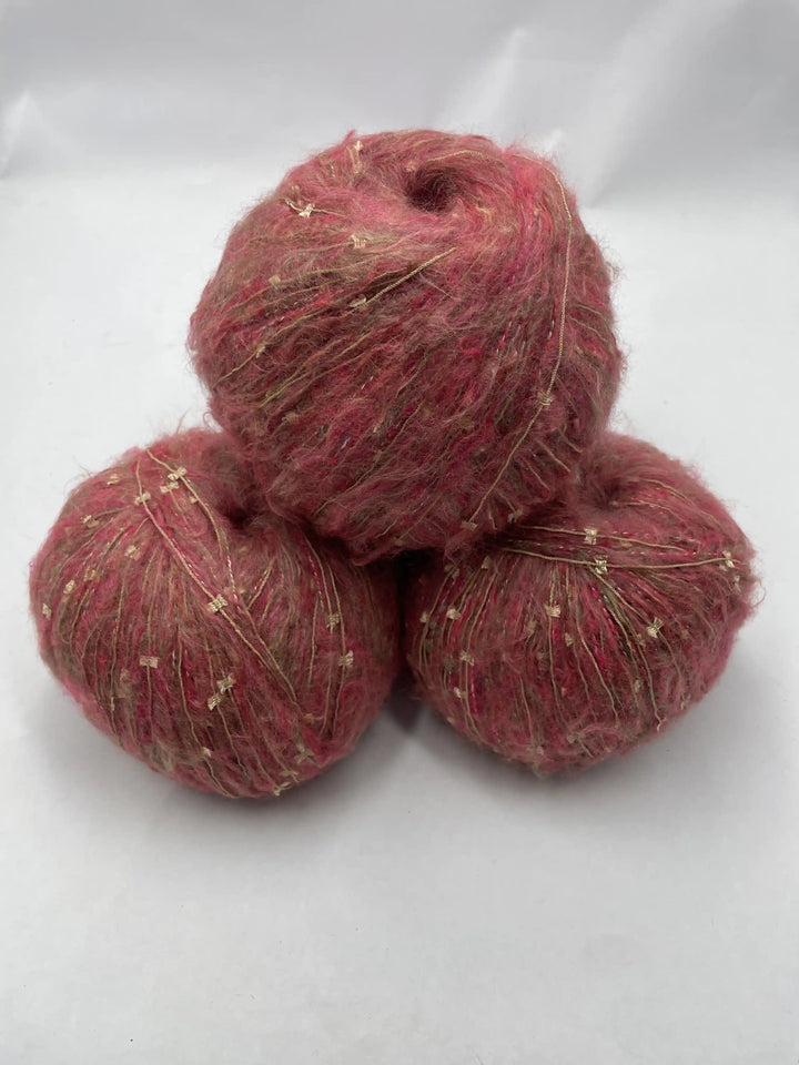 Kelebekli Keçi Moher Yün İpi 480 Gram KLB79