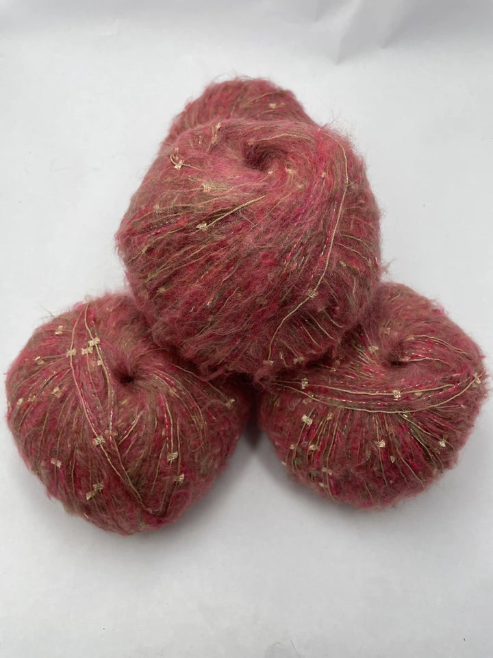 Kelebekli Keçi Moher Yün İpi 480 Gram KLB79