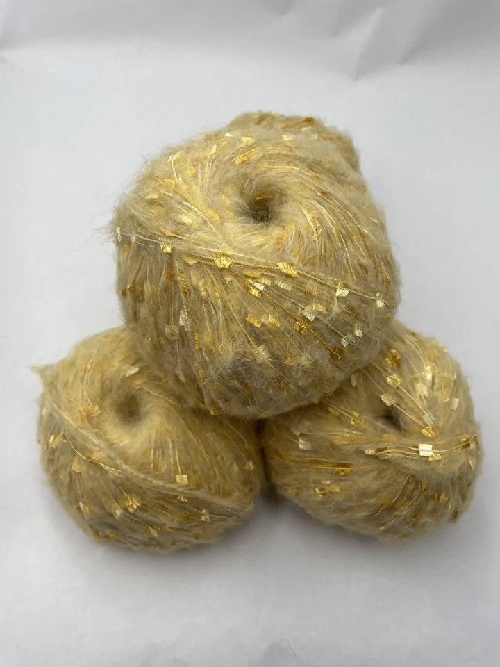 Kelebekli Keçi Moher Yün İpi 624 Gram KLB82