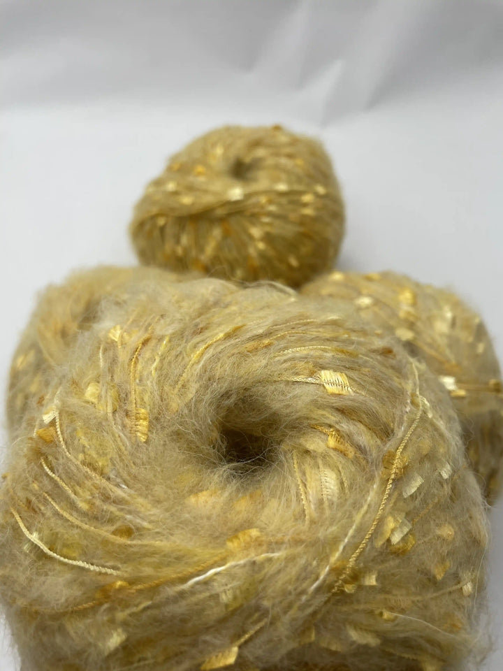 Kelebekli Keçi Moher Yün İpi 624 Gram KLB82