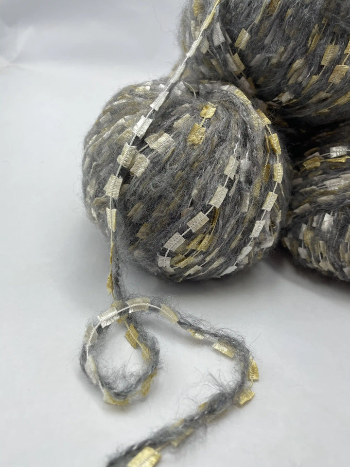 Kelebekli Keçi Moher Yün İpi 514 Gram KLB89