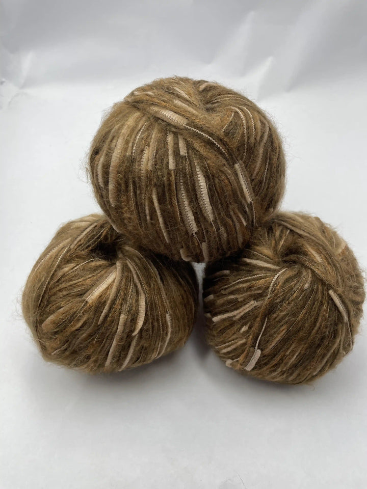 Kelebekli Keçi Moher Yün İpi 366 Gram KLB90