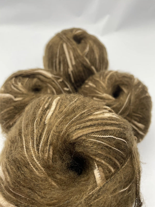 Kelebekli Keçi Moher Yün İpi 538 Gram KLB91