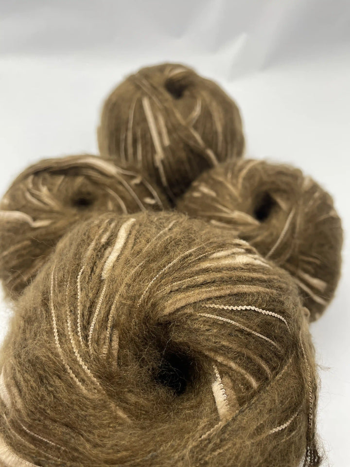 Kelebekli Keçi Moher Yün İpi 538 Gram KLB91