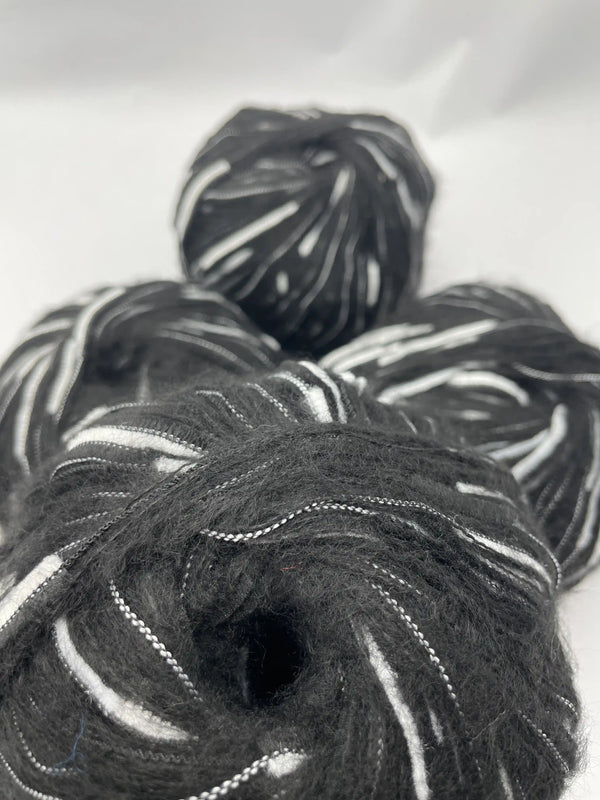 Kelebekli Keçi Moher Yün İpi 504 Gram KLB93