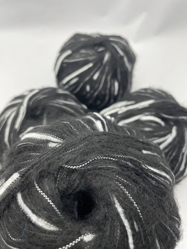 Kelebekli Keçi Moher Yün İpi 504 Gram KLB93