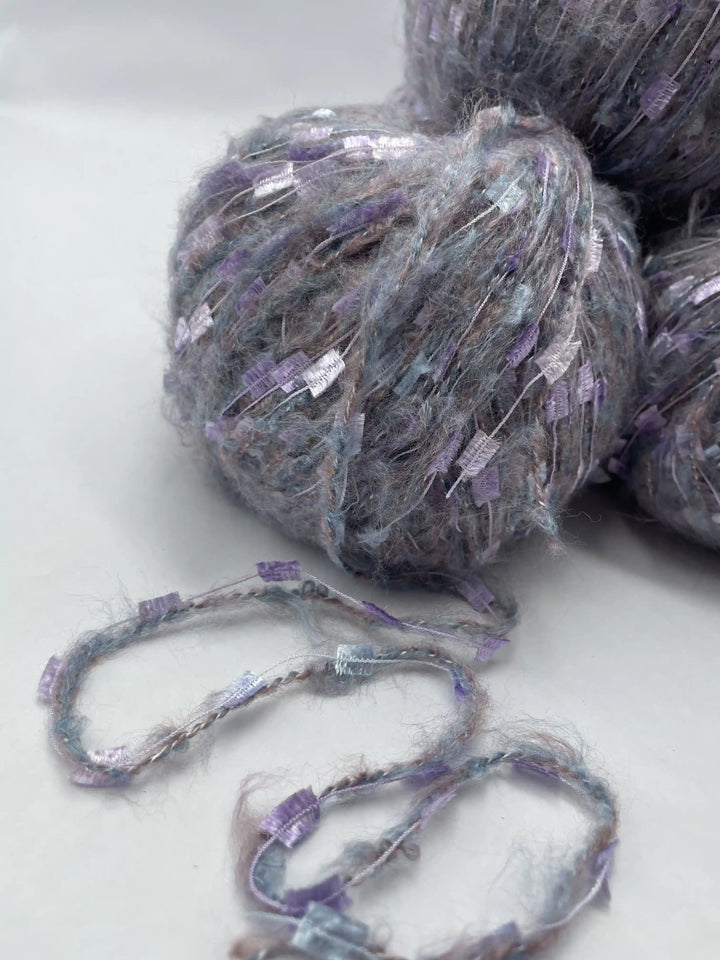 Kelebekli Keçi Moher Yün İpi 454 Gram KLB97