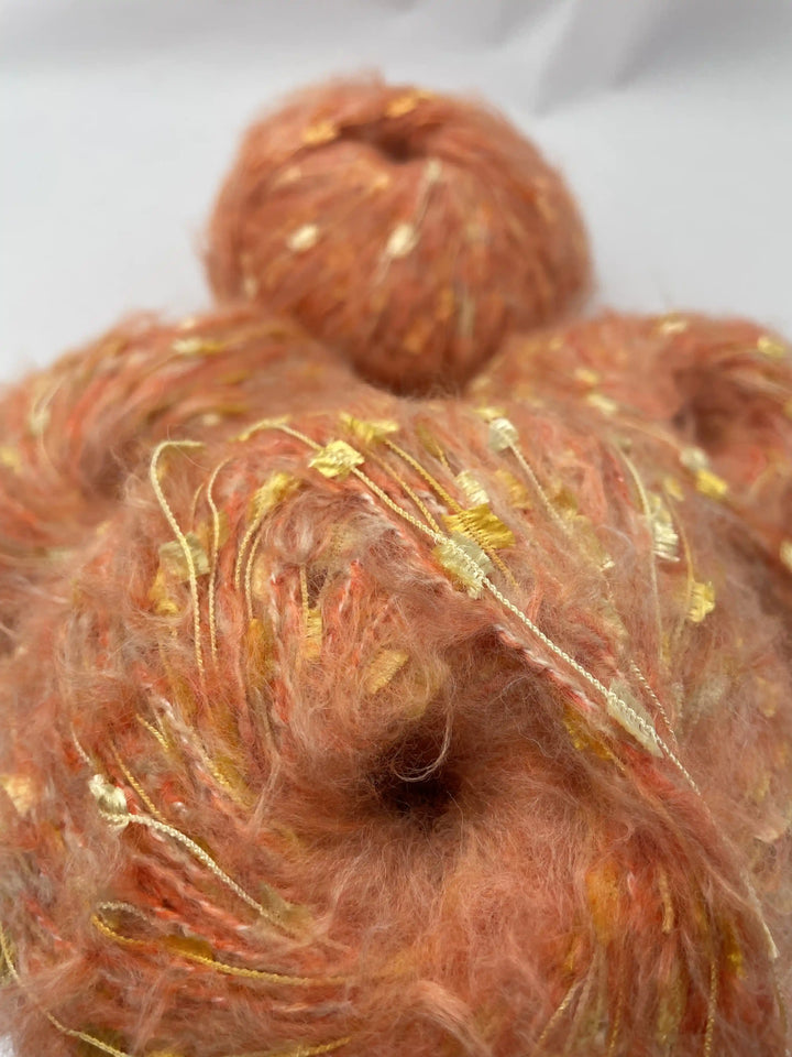 Kelebekli Keçi Moher Yün İpi 618 Gram KLB98