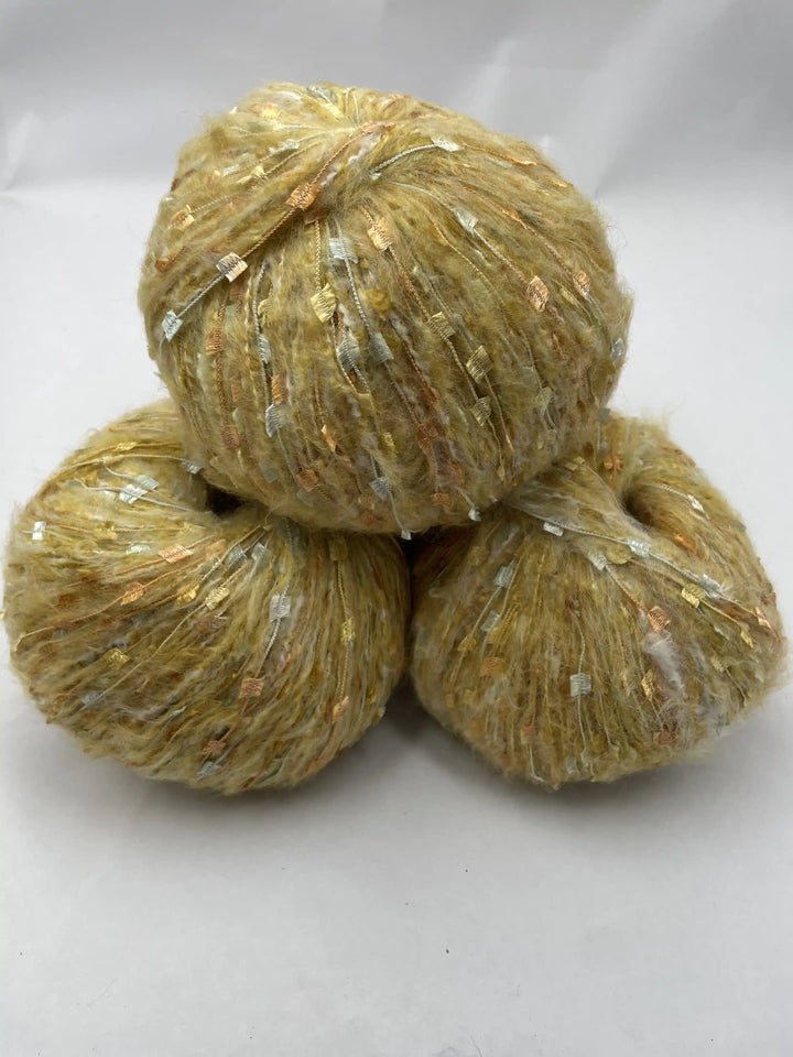 Kelebekli Keçi Moher Yün İpi 582 Gram KLB103