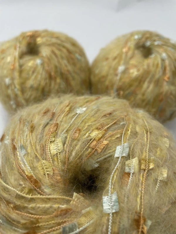 Kelebekli Keçi Moher Yün İpi 440 Gram KLB104