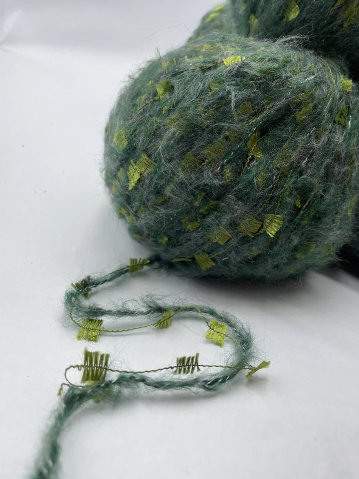 Kelebekli Keçi Moher Yün İpi 634 Gram KLB105