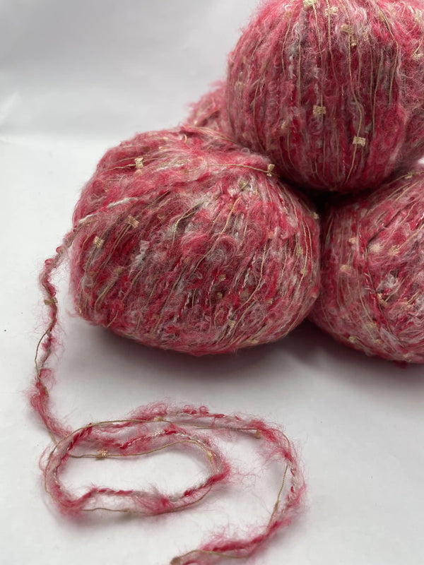 Kelebekli Keçi Moher Yün İpi 542 Gram KLB109