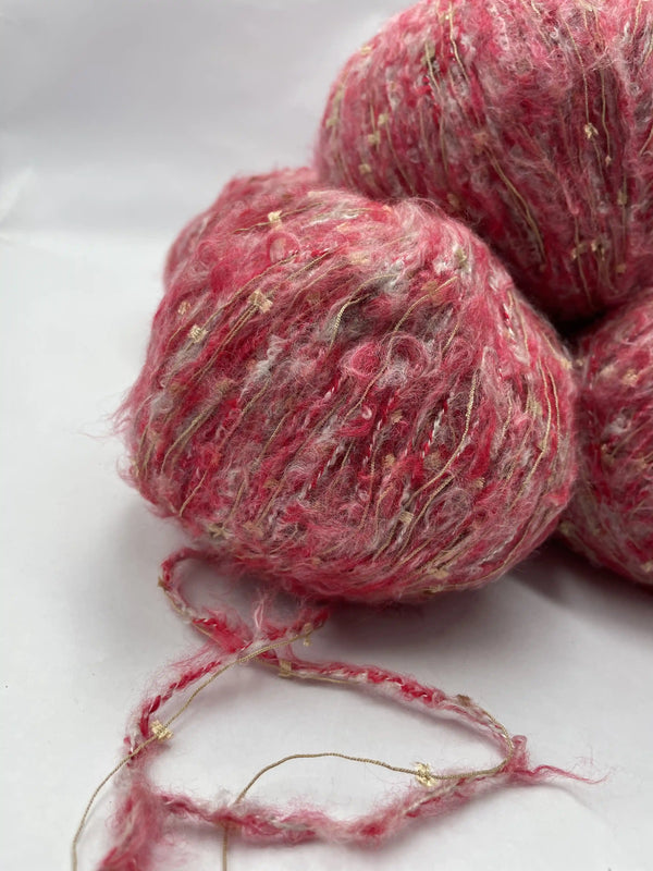 Kelebekli Keçi Moher Yün İpi 686 Gram KLB110