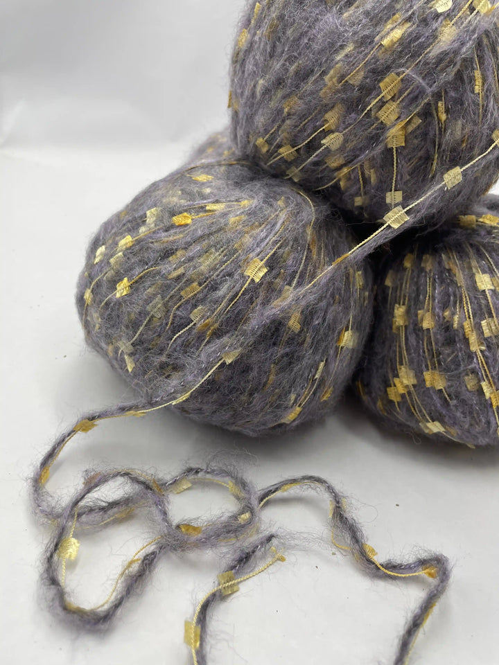 Kelebekli Keçi Moher Yün İpi 616 Gram KLB111