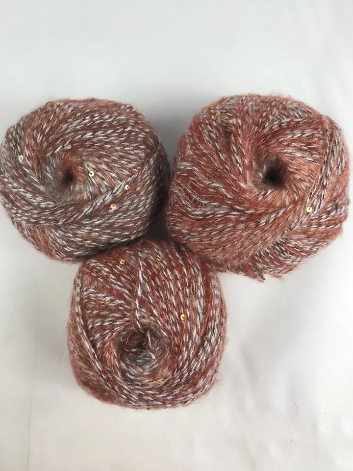 Klavuzlu Pullu Yün İp 388 Gram KP22