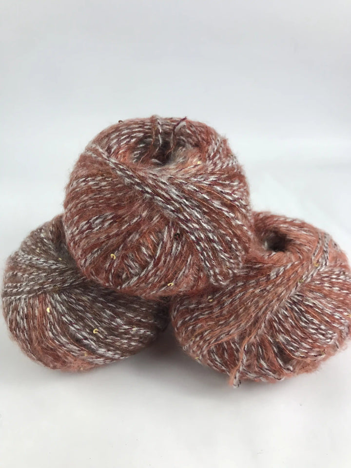 Klavuzlu Pullu Yün İp 388 Gram KP22