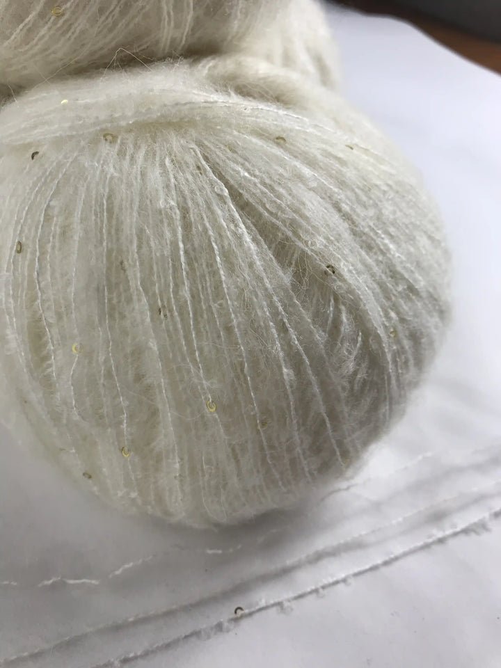 Klavuzlu Pullu Yün İp 428 Gram KP23 (Krem)