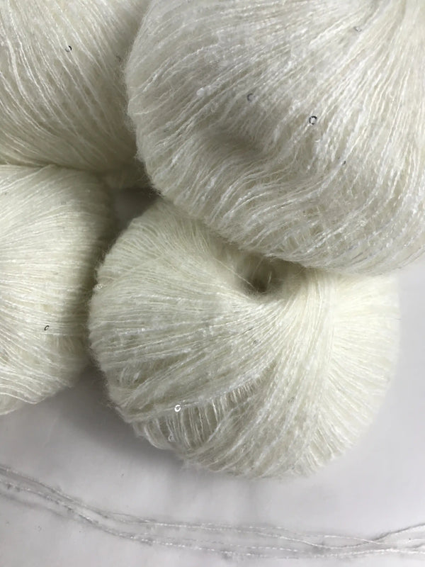Klavuzlu Pullu Yün İp 590 Gram KP25