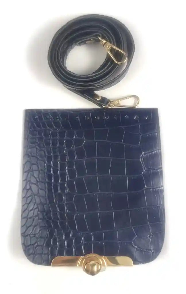 Kilit Detaylı- Askılı Çanta Kapağı